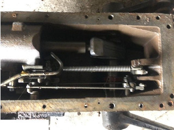 Transmission CASE