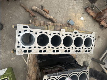 Cylinder block CATERPILLAR