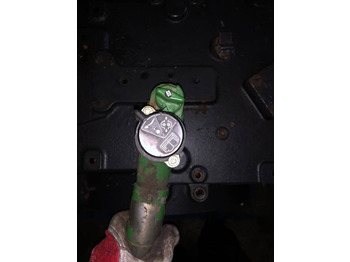 Hydraulic valve for Agricultural machinery John Deere 6900 - Rozdzielacz: picture 5