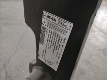 Attachment for Material handling equipment Meyer 6-2605G: picture 2