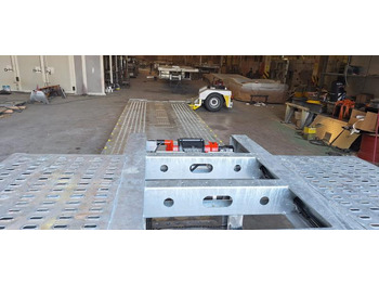 Low loader semi-trailer EROGLU