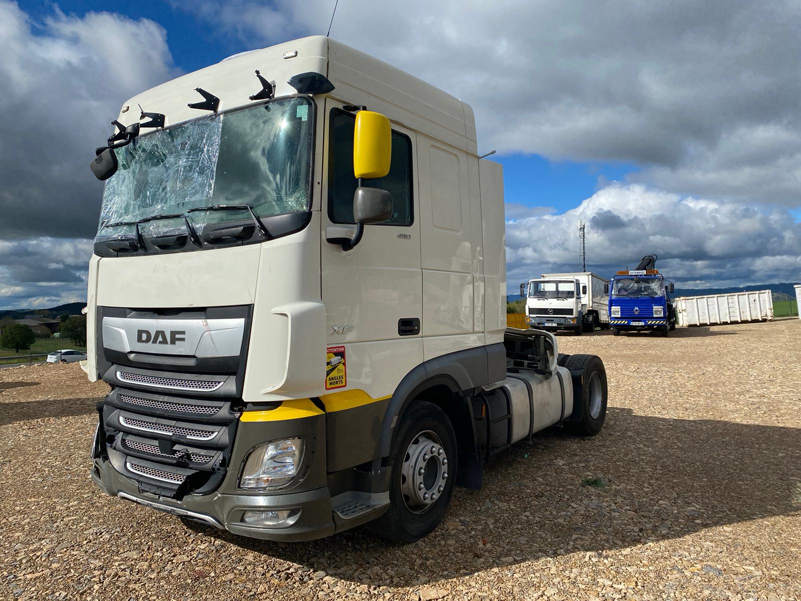 Tractor unit DAF XF 480