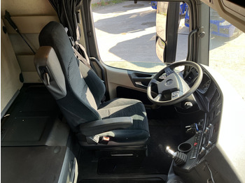 Tractor unit Mercedes-Benz Actros 1842 Streamspace / 945 dkm / 2 Tanks / NL Truck / 6x in stock: picture 3