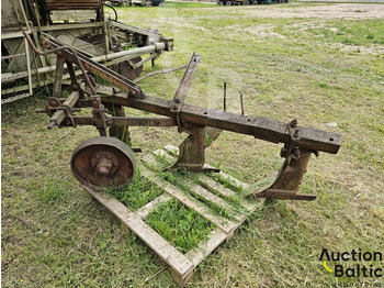 Plow