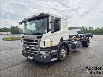 Cab chassis truck Scania P 450: picture 2