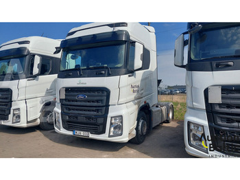 Tractor unit FORD
