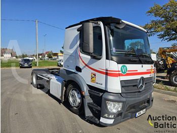 Tractor unit Mercedes-Benz Actros: picture 2