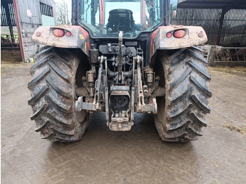 Farm tractor MASSEY FERGUSON 5711M: picture 3