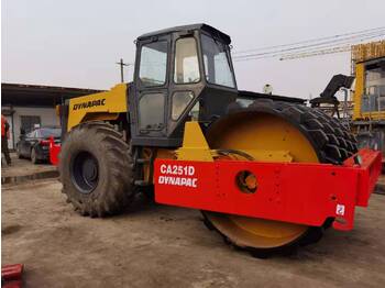 Roller Dynapac CA251D: picture 2