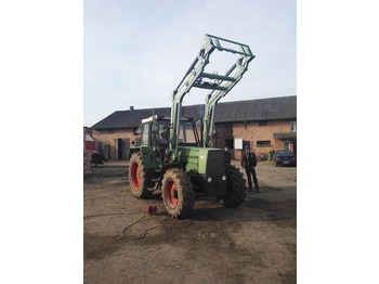 Front loader for tractor METAL-TECHNIK