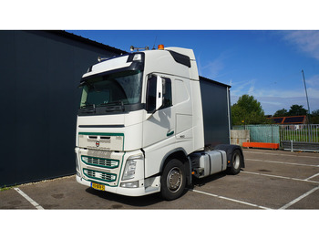 Tractor unit Volvo FH 460 EURO 6 GLOBETROTTER: picture 3