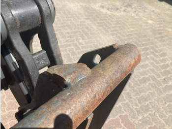 Farm tractor John Deere 6125R: picture 3