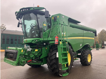 Combine harvester JOHN DEERE S770