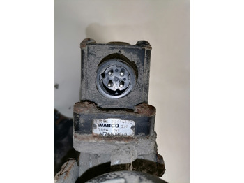 Brake valve for Truck Volvo Air suspension control valve, ECAS 20514450: picture 2 Brake valve for Truck Volvo Air suspension control valve, ECAS 20514450: picture 2