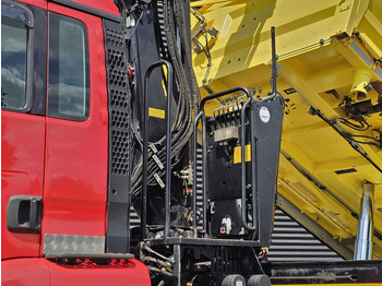 MAN TGS 33.480 6x6 / PALFINGER Z CRANE / 2 SIDE TIPPER leasing MAN TGS 33.480 6x6 / PALFINGER Z CRANE / 2 SIDE TIPPER: picture 4