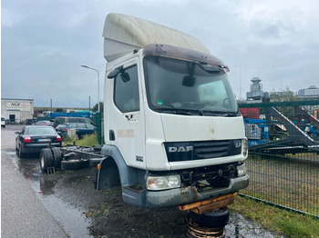 Curtainsider truck DAF LF 45.220 12 to. for PARTS no engine no gearbox! DAF LF 45.220 12 to. for PARTS no engine no gearbox!: picture 4