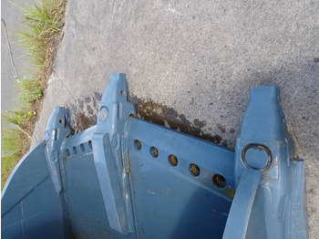 New Excavator bucket for Construction machinery Vendee Distribution: picture 3