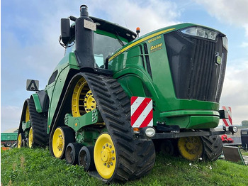 Farm tractor JOHN DEERE