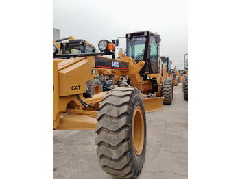 Grader CATERPILLAR 140H