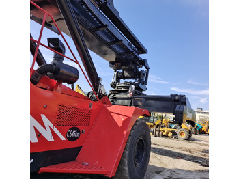 Reach stacker FANTUZZI CS45KMHD 45 TON: picture 5 Reach stacker FANTUZZI CS45KMHD 45 TON: picture 5