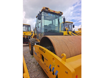 Road roller XCMG XS183J