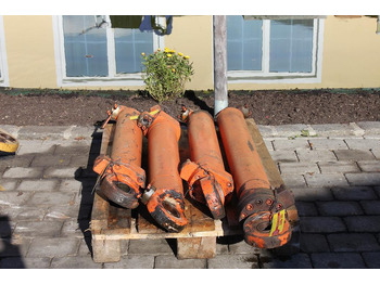 Hydraulic cylinder for Construction machinery Atlas 1302 E: picture 4