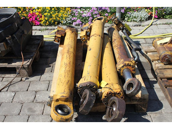 Hydraulic cylinder for Construction machinery Caterpillar 212 BFT: picture 3