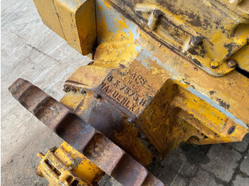 Gearbox for Construction machinery Caterpillar CAT D 951: picture 3