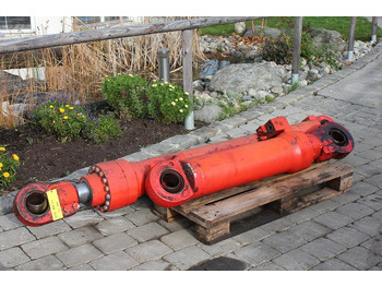 Hydraulic cylinder