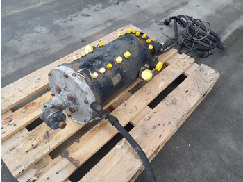 Hydraulics for Mobile crane Terex AC 75 hydraulic and electric rotary joint: picture 2
