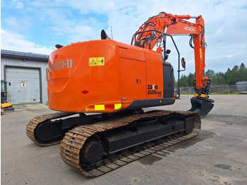 Crawler excavator Hitachi ZX225USLC-5 PYÖRITTÄJÄLLÄ: picture 4