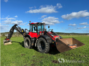 Backhoe loader
