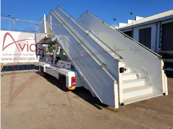 Passenger stairs TLD ABS-580: picture 3 Passenger stairs TLD ABS-580: picture 3