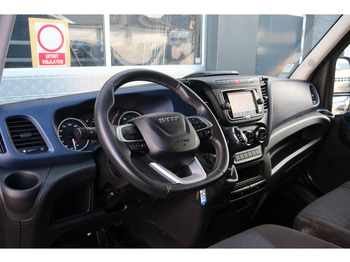 Interior photo 1: Panel van Iveco Daily 35S18HV 3.0 35 L2 H2 AUT/ LED/ CAMERA/ 3.5T/ CRUISE/ CLIMA/ TREKHAAK