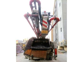 Concrete pump truck XCMG Manufacturer Concrete Pump Machine HB43V Used 43m HOWO Small Concrete Pumps Truck For Sale: picture 4