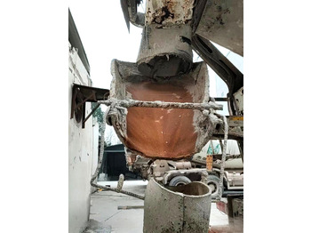 Concrete mixer truck XCMG Official G4804B Used Cement Concrete Mixer 12m³ Concrete Mixer Truck HOWO: picture 5