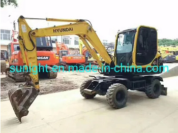 Wheel excavator HYUNDAI