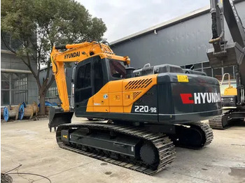 Crawler excavator HYUNDAI