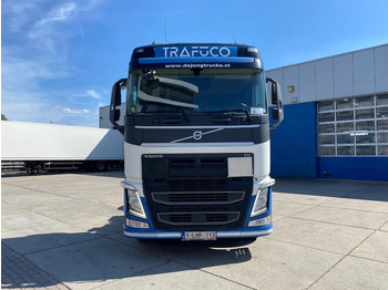 Tractor unit Volvo FH 13.420 Globetrotter / ADR + PTO / Stand Airco: picture 2