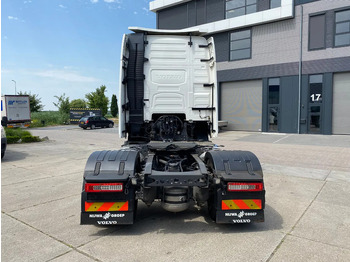 Tractor unit Volvo FH 13.500 Globetrotter XL / I-parkCool / Alcoa / 2x Tank: picture 5