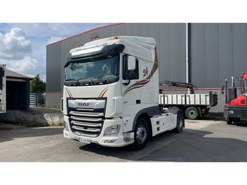 Tractor unit DAF XF 530