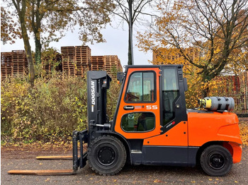 LPG forklift Doosan G55C-5 1593 HOURS: picture 2 LPG forklift Doosan G55C-5 1593 HOURS: picture 2