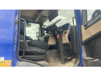 Dropside/ Flatbed truck, Crane truck Man TGM 18.250: picture 5
