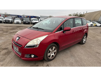 Car PEUGEOT 5008 2.0 HDI 150PS: picture 2 Car PEUGEOT 5008 2.0 HDI 150PS: picture 2