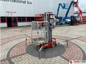 Vertical mast lift GENIE
