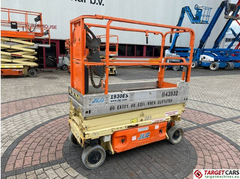 Scissor lift JLG
