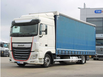 Curtainsider truck DAF XF 450