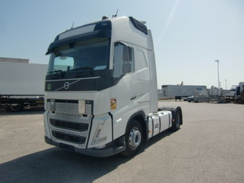 Tractor unit VOLVO FH 500