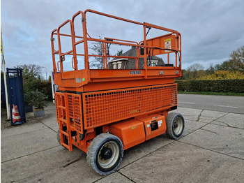 Scissor lift JLG