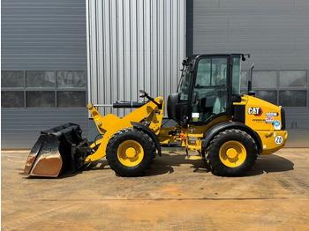 Wheel loader CATERPILLAR 908M